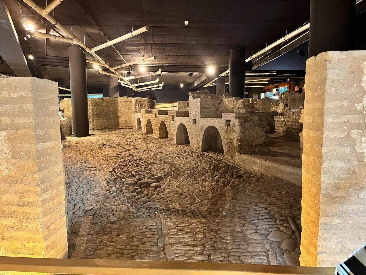 Exploring the Dark Legacy of the Spanish Inquisition: The Castle of San Jorge — photo 1